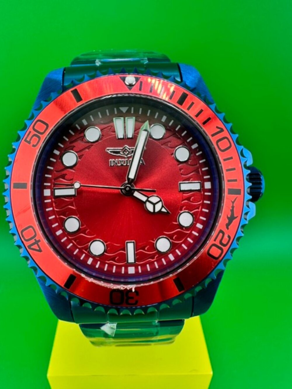 50965 - Invicta Pro Diver Men 43mm Stainless Steel Blue Red+Gradient dial